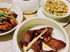 -穹六人间 people 6(岳阳路店)