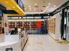 -周黑鸭(北京南站七店)