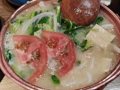 -麦麦山云南菜(复地活力城店)