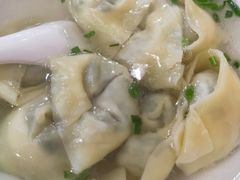 特色荠菜肉馄饨-潘国仙耳光馄饨(黄家阙路店)