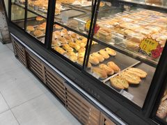 面包甜点陈列柜-长乐饼家(五羊新城店)