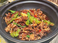 酱板鸭焖田鸡-串盟烧烤·长沙美食地标(星沙店)
