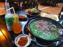 -乐山食古香跷脚牛肉