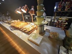 -涨巢·潮玩水疗局