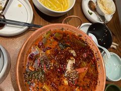 -云海肴·汽锅鸡·云南菜(天山百盛优客店)