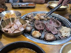 -黑豚黨韩国烤肉料理(悦然时光店)