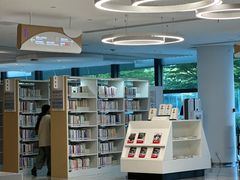 -广州市白云区图书馆