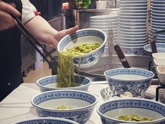 -涨巢·潮玩水疗局