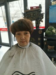 梁老师女神短发-龙美容美发