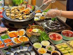 -围炉肉舍丹东海鲜烤肉·烤活鳗(步行街店)
