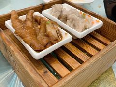 凤爪排骨拼盘-鹅城