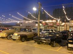 -席娜卡琳火车铁道夜市