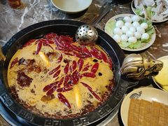 -渝大狮毛肚老火锅(遂宁万达店)