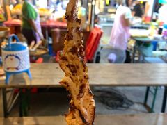 -席娜卡琳火车铁道夜市