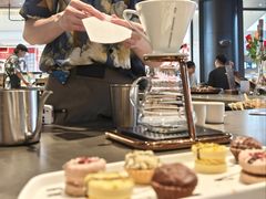 -星巴克臻选(上海合生汇1F店)