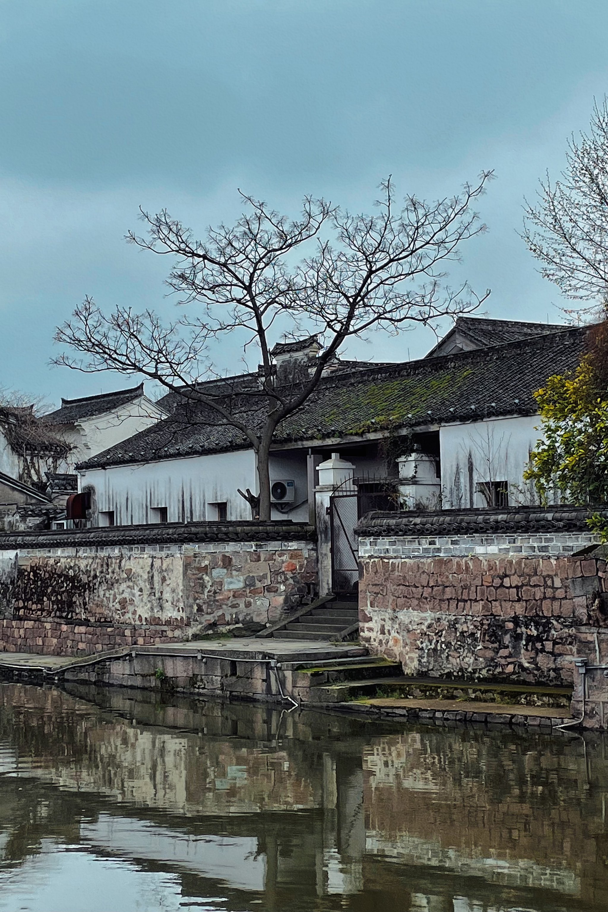 比起乌镇更喜欢鸣鹤古镇的小众而静谧