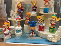 -泡泡玛特POPMART(黄岛新城吾悦店)