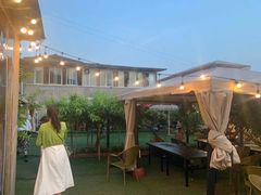 -玫瑰庄园·自助烧烤·烤全羊·团建拓展(龙泉山店)