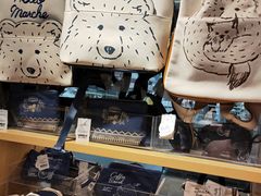 -九木杂物社(东方宝泰店)