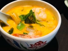 虾球冬阴功汤-大头虾越式风味餐厅(光明广场店)