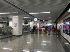 -盈丰路(地铁站)