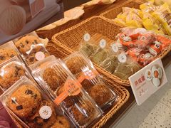 -Caidie Bakery采蝶轩(百越店)