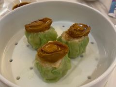 上品鲍鱼蒸烧卖-玖尹-新派中式餐酒馆