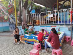 -顺德大良半月城游乐场