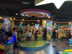 -利奥梦幻主题乐园(爱琴海购物公园店)