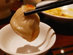 活拆蟹黄小笼包-成隆行·蟹王府(九江路店)