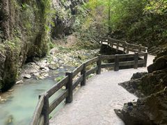 -龙水峡地缝景区