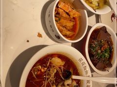 -渝是乎酸菜鱼(龙旗购物中心店)