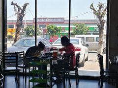 -牛一煲美食(江高店)