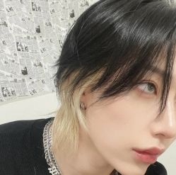 -海文先生国潮烫染男士理发馆