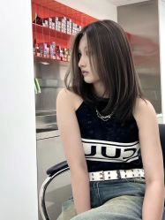 -苑苑发型设计