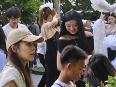 -金东尼人妖秀