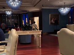 -龙虾酒吧扒房(宁波香格里拉店)