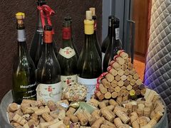 -肆海小川菜酒馆Wine Bistro (青年路店)
