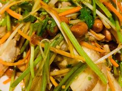 花生捞起猪手-石头咕(葵蓬店)