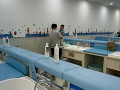 -蓝旗亲子游泳(范湖万达广场店)