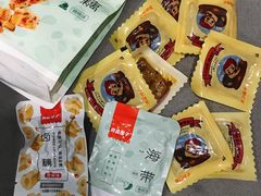-良品铺子(宝安天虹购物中心店)