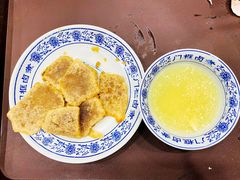 老北京炸灌肠-门框胡同百年卤煮(新街口店)