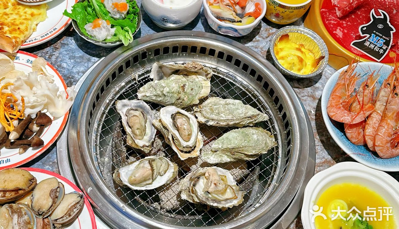 第一次在见到如此火热的自助餐。。。