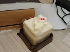 -红宝石·鲜奶小方·海派西点房(南丹店)