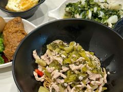 潮州酸菜炒肉丝拌面-老地方面馆(思南路店)