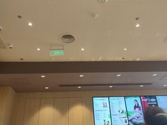 -Tims天好咖啡·贝果(东吴龙湖天街店)
