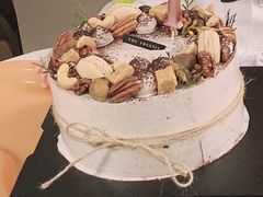 -小苍兰风铃草·礼物蛋糕(沈阳店)