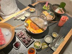 -三出山火锅(南京万象天地店)