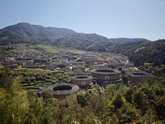 -初溪土楼群