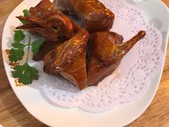 吊烧乳鸽-好彩猪肚鸡(正弘城店)